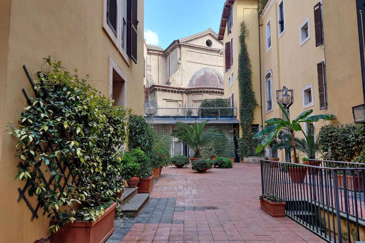 Apartamento Luxury Di San Giacomo Roma Exterior foto